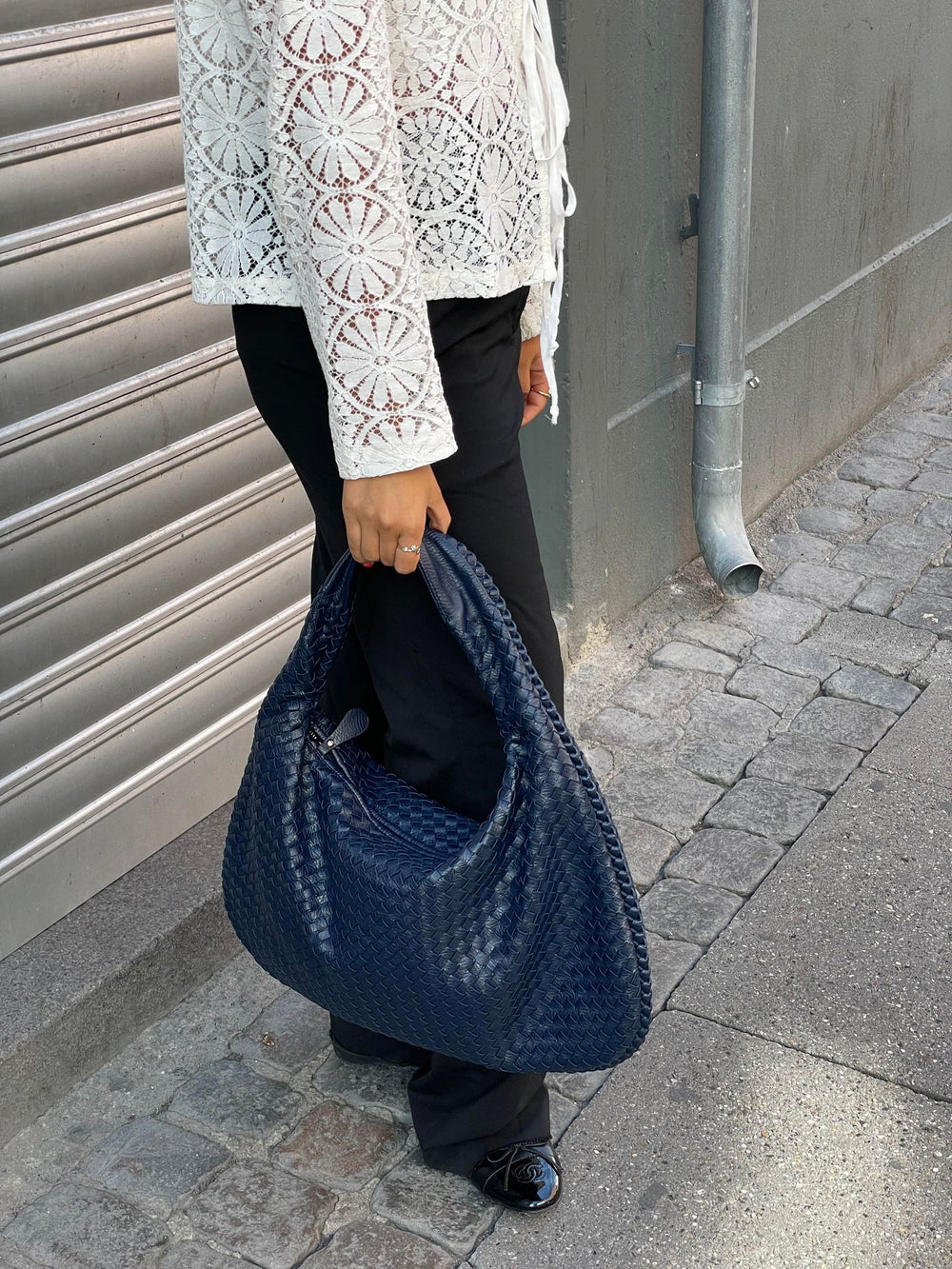 Elegant Women's Shoulder Bag Crafted from Premium Synthetic Leather with Roomy Interior | Perfect for Everyday and Office Use