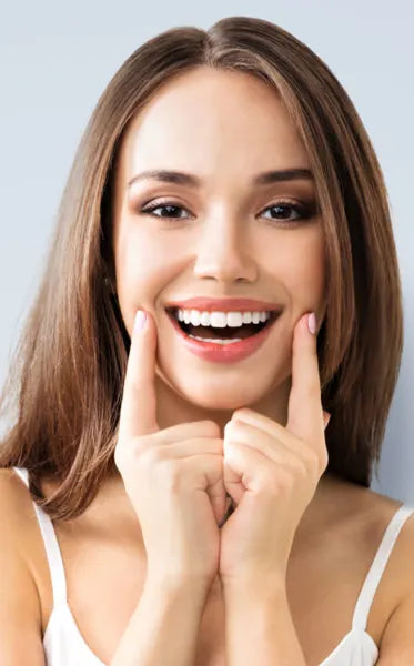 On Smile Veneers for Upper and Lower Jaw