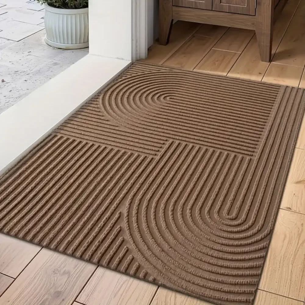 Absorbent, Washable Mat with Flowing Line Pattern