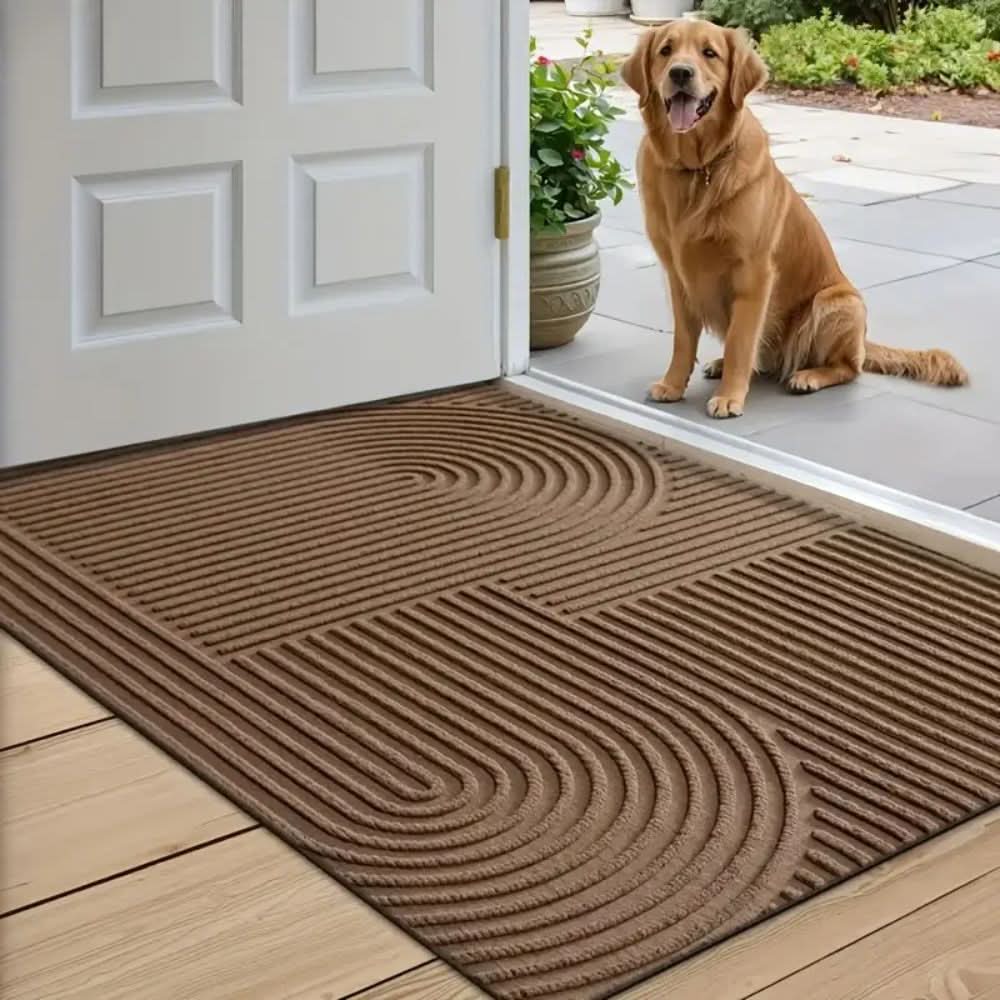 Absorbent, Washable Mat with Flowing Line Pattern