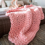 Handwoven Wool Blanket – Luxurious Softness and Nordic Elegance