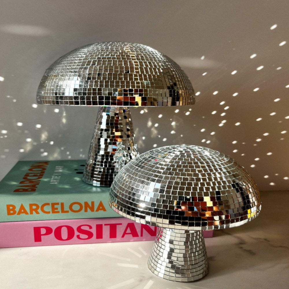 Retro LED Disco Mushroom Lamp with Glitter Effect for Patio