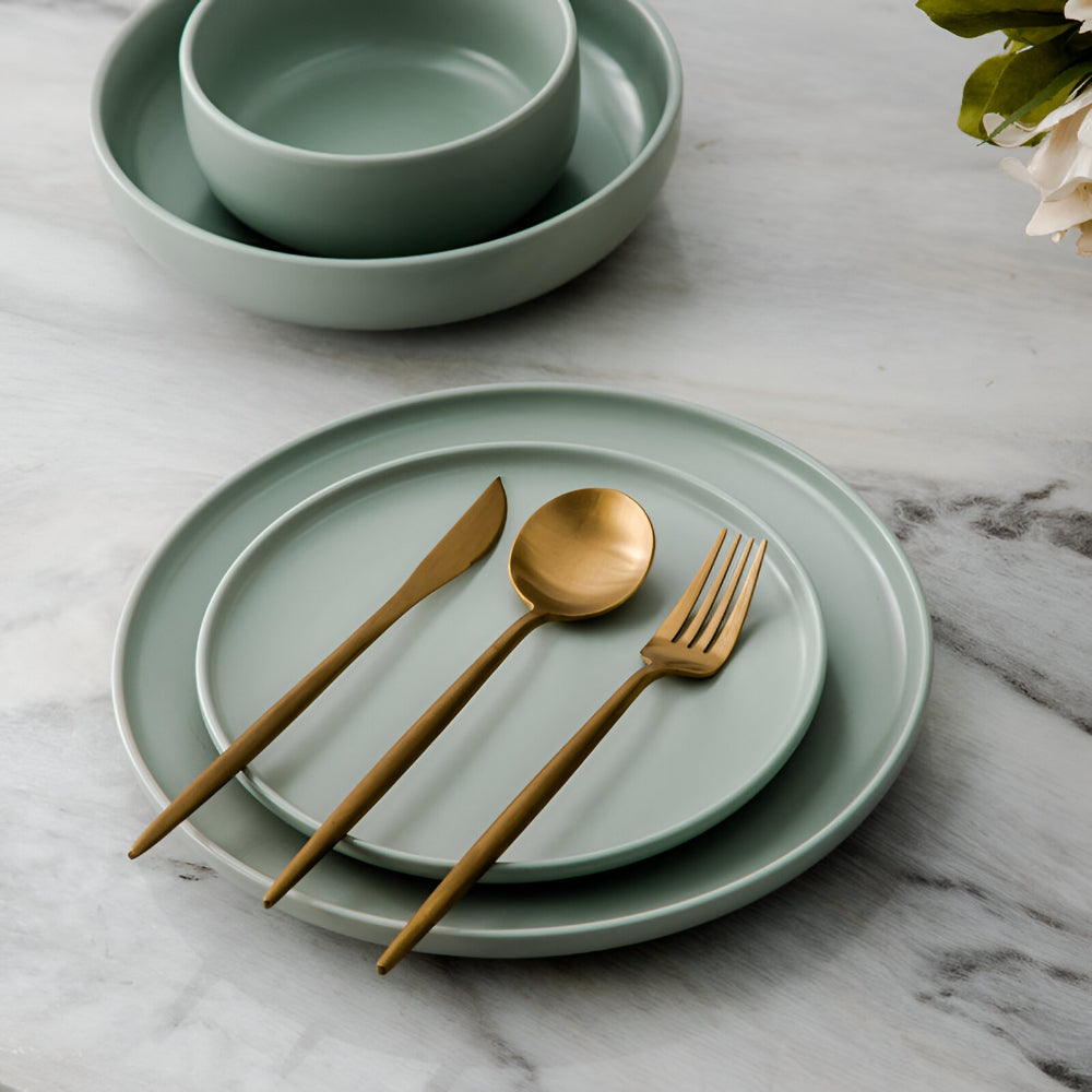 Minimalist Stainless Steel Flatware Set for Dining