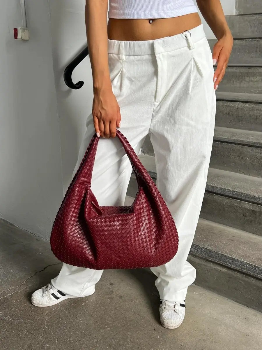 Multi-Purpose Woven Leather Hobo Bag – Lightweight and Ideal for Daily Use