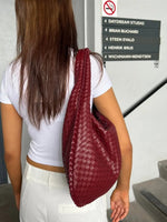 Multi-Purpose Woven Leather Hobo Bag – Lightweight and Ideal for Daily Use