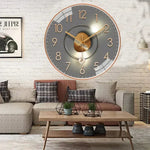 20 cm Silent Wall Clock with Classic Design in Plastic and Glass – Elegant and Easy to Read for Any Room