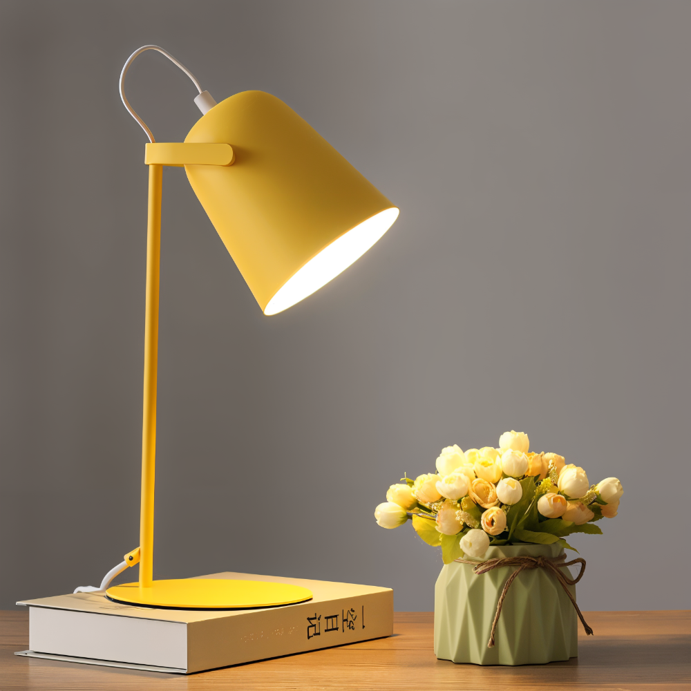Contemporary Rotating Table Lamp – Gentle Illumination for Work and Relaxation