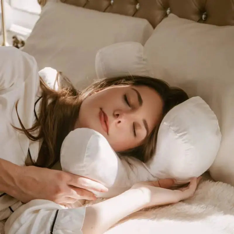 Ergonomic Anti-Wrinkle Silk and Cotton Pillow – Ideal Support for Restorative Sleep