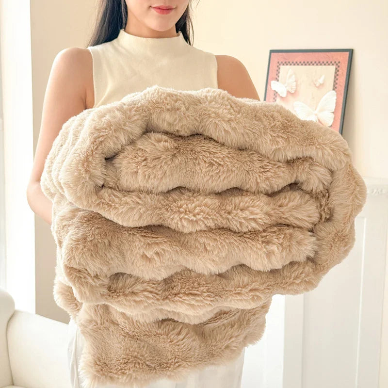 Double-Layered Extra Thick Fleece Blanket | Soft Rabbit Fur Imitation | Versatile and Easy to Care For