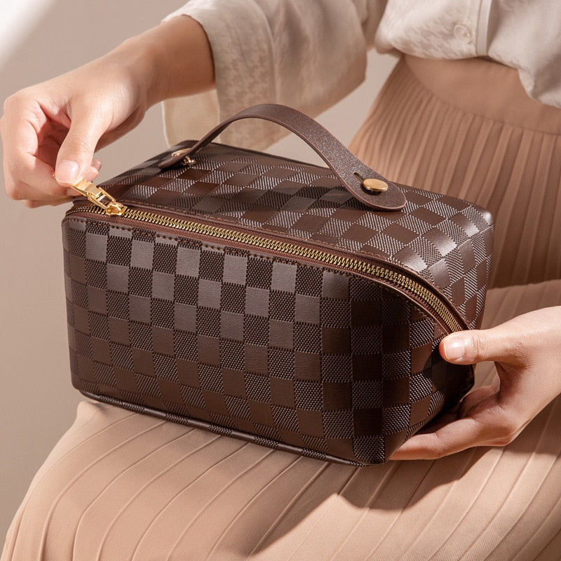Luxury Checkered Make-up Cosmetic Bag