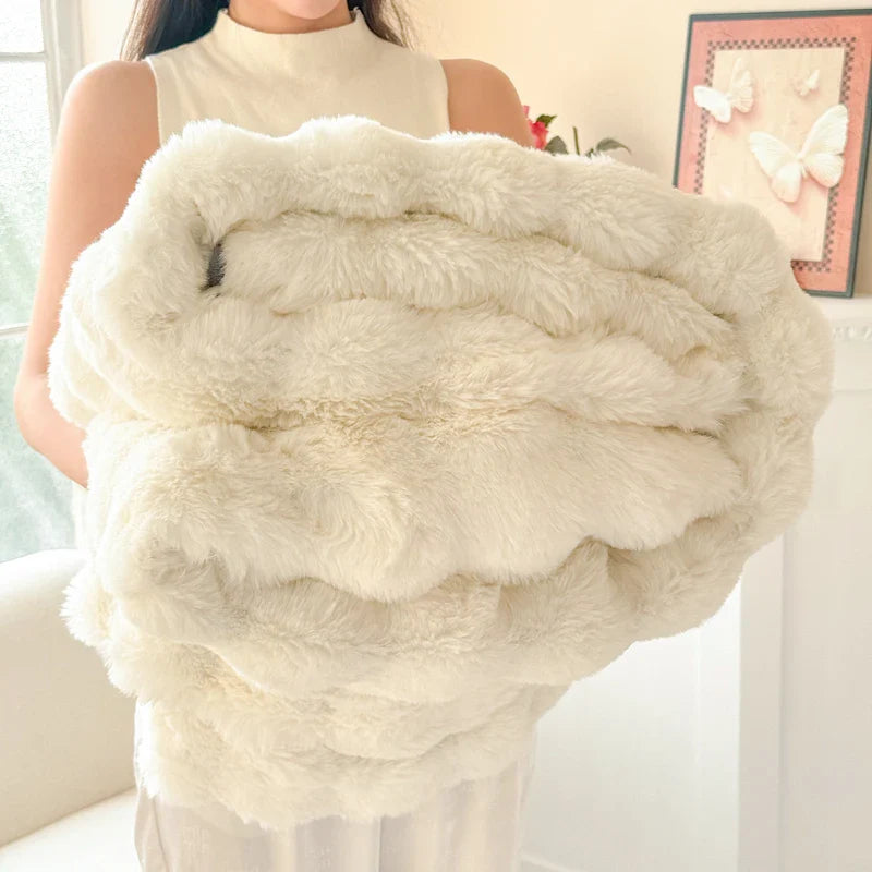 Double-Layered Extra Thick Fleece Blanket | Soft Rabbit Fur Imitation | Versatile and Easy to Care For