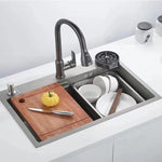 Elegant Kitchen Faucet with Pull-Out Function and 360° Rotation