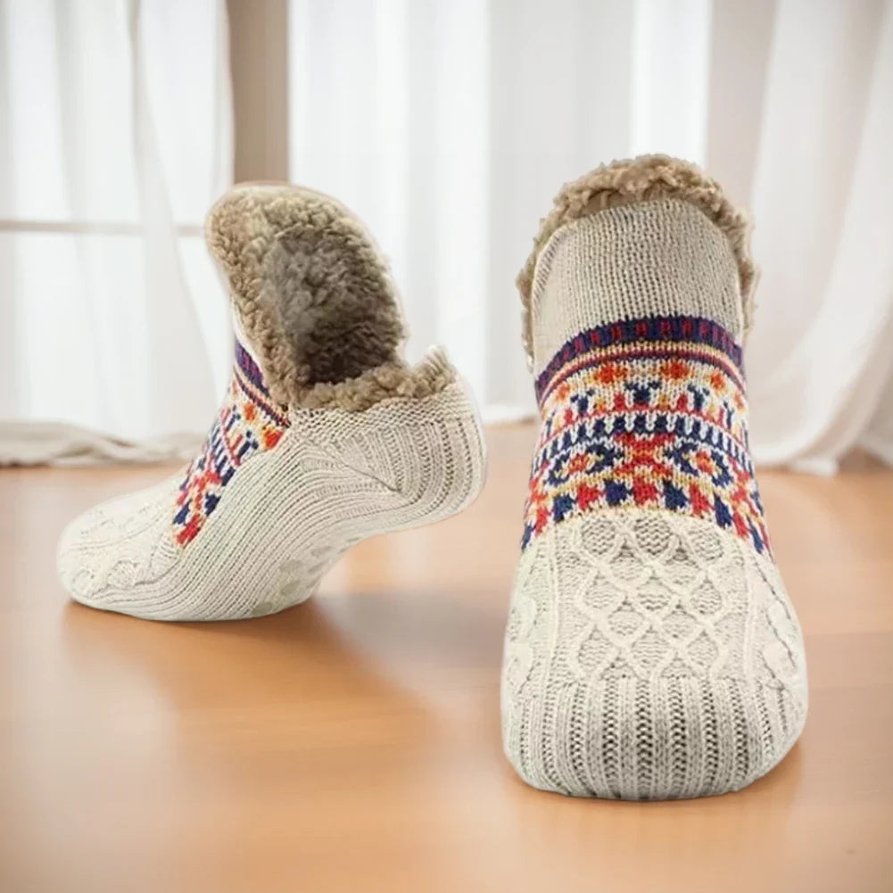 Thermal House Socks for Winter | Non-Slip Cozy Socks for Men & Women | Thickly Lined & Extra Warm | Soft Anti-Slip Bed Socks for Home & Holiday Season