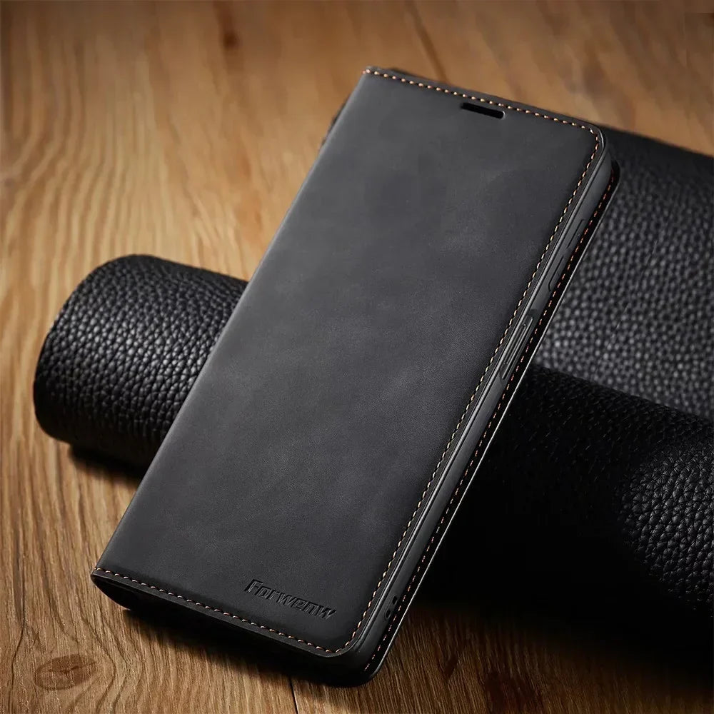 Magnetic Leather Pouch: Stylish Protection Case