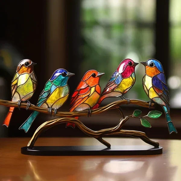 Luxurious Table Decor with Artistic Elegance