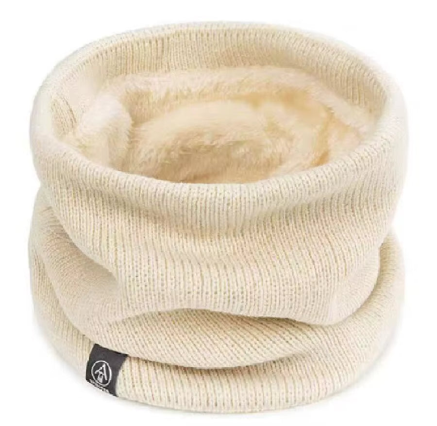 Fleece Neck Warmer – Shield Against Cold and Wind