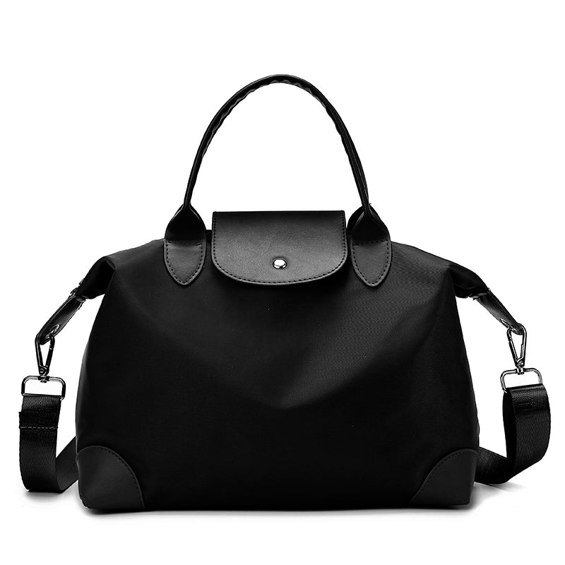 Elegant Tote: Stylish and Functional Shoulder Bag