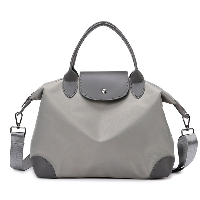 Elegant Tote: Stylish and Functional Shoulder Bag