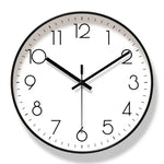 Black Wall Clock in Nordic Style – Precise and Stylish for Any Home