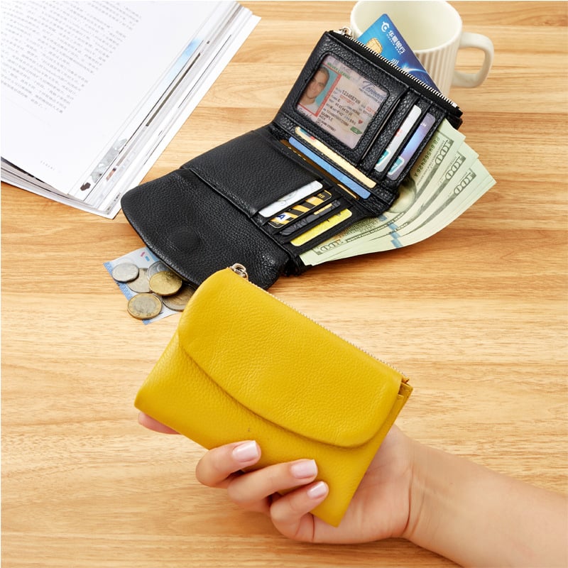 Elegant RFID Leather Wallet | 50% DISCOUNT