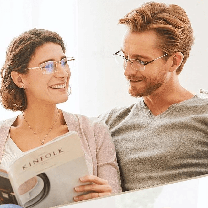 Progressive Titanium Glasses for Distance and Near Vision